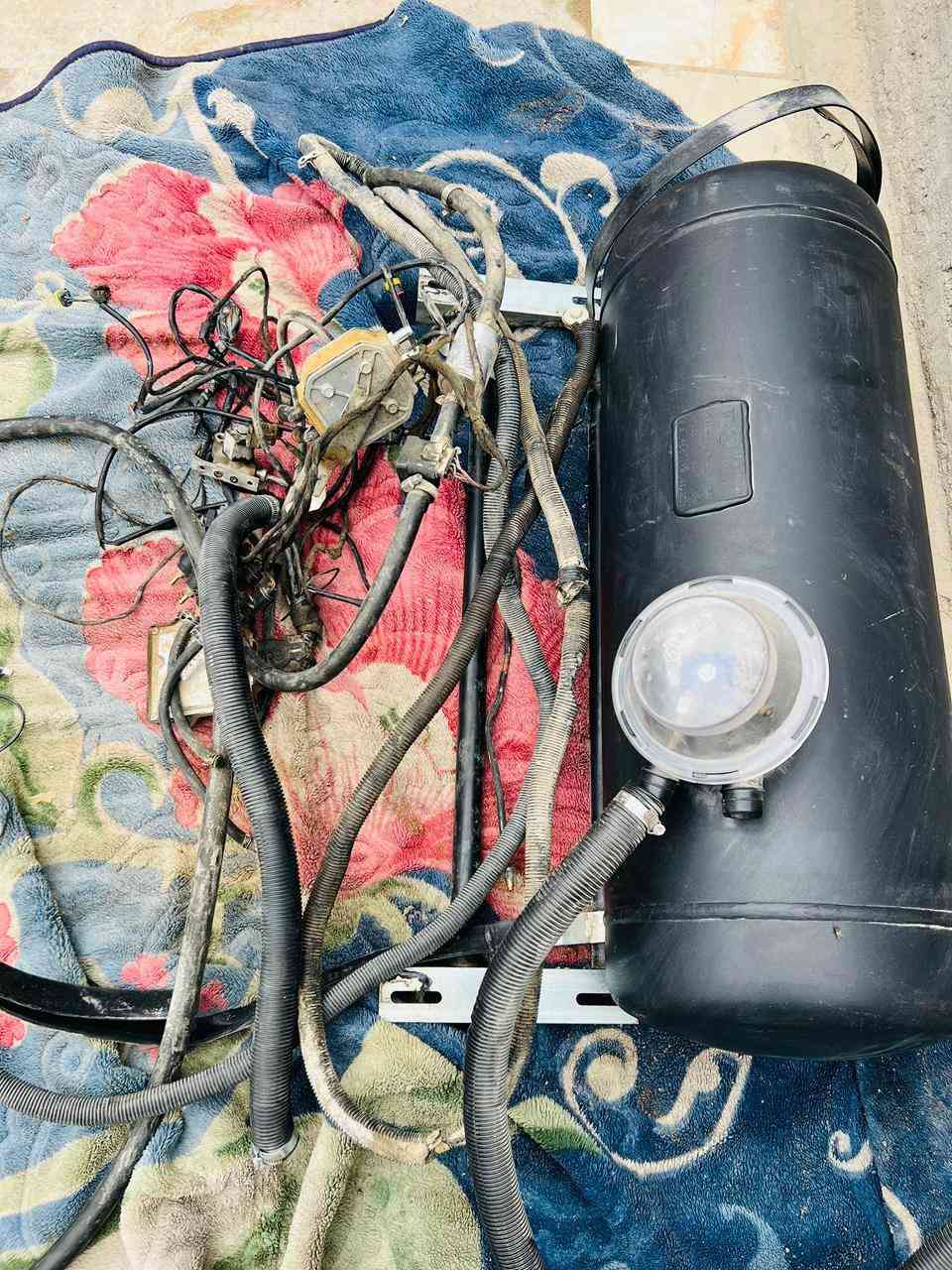 سلام وعليكم منضومه غاز كامله لتر60 استندر4 سعر(350)وبيه مجال رقم ***********
