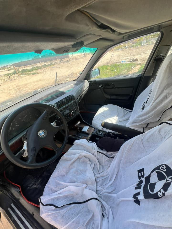 السلام عليكم بي ام 525 محور 3000 رقم بصره مشروع وطني سياره جاهزه مشكلتهه بيهه قاصرين ماتتحول 
سعر 28 وبيهه مجال 
ناصريه مركز 
*********** واتساب
