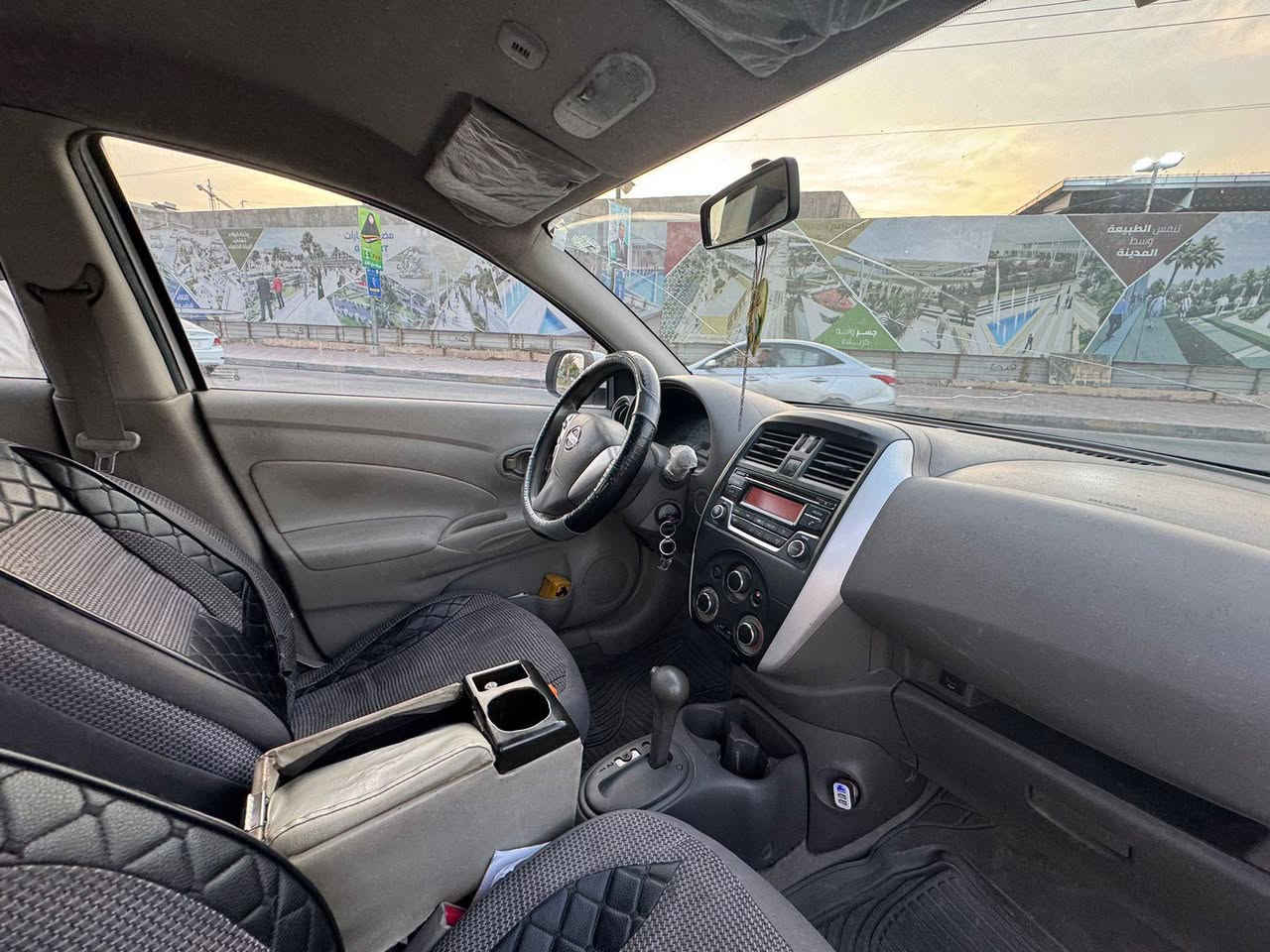 السلام عليكم نيسان سني هندي موديل 2020 خليجي بسم شركة ماشيه 140 مكينة كير علئ الشركة المواصفات واضحة بالصوره السياره جاهزه وبيه طخطخات بسيطه السعر 105 وبيه مجال بسيط مكاني كربلاء رقم الهاتف ***********
