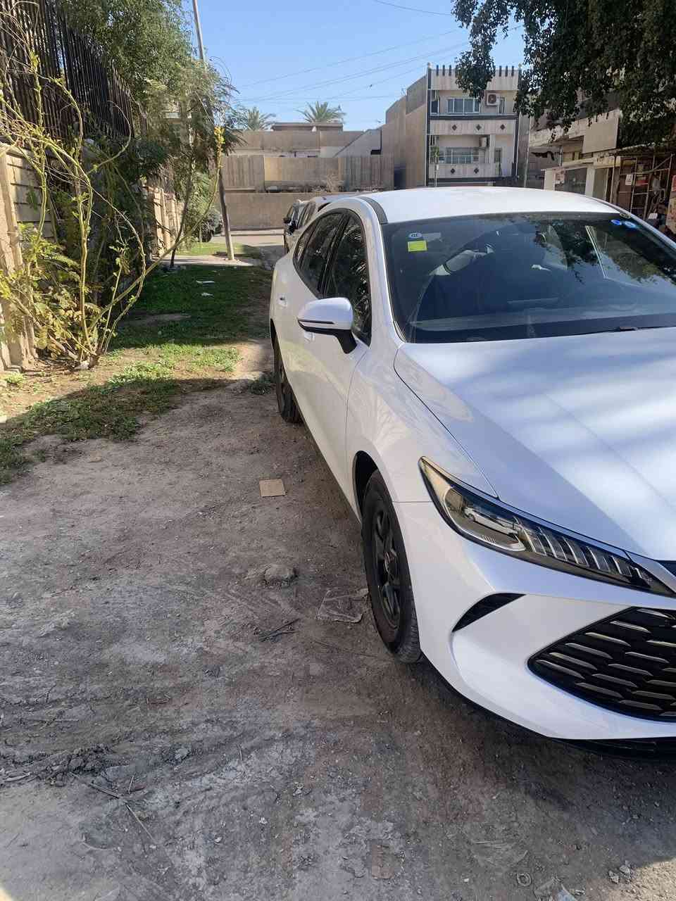 بي واي دي 25 مرقم تحويل ثاني يوم ماشية 4 الاف دوشمة ارضية وكشنات بيها رصعتين وبارد ع كد شبر بالصندوق من الشحن سعرها 18 مليون مكاني شارع فلسطين 
***********
