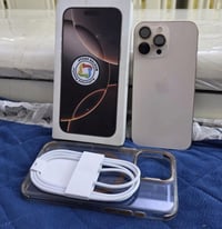 16 برو ماكس ذاكره 256  ماستر شرق اوسط   بطاريه 100 دورات 108  لون مميز...