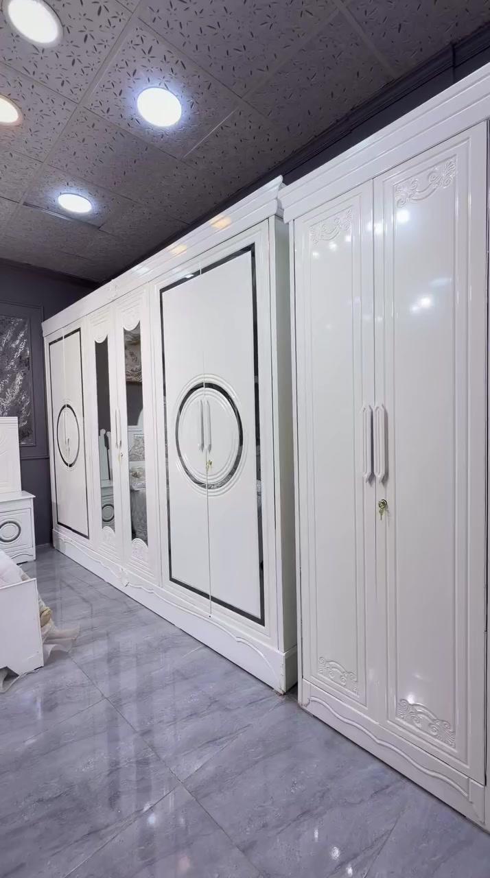 متوفر الان موديلات جديدة السعر 975. 
غرفه نوم نجارة عراقية  موجود توصيل و شد لكافة المحافظات للحجز والاستفسار مراسلتنا على الخاص او على رقم الواتساب / ***********
