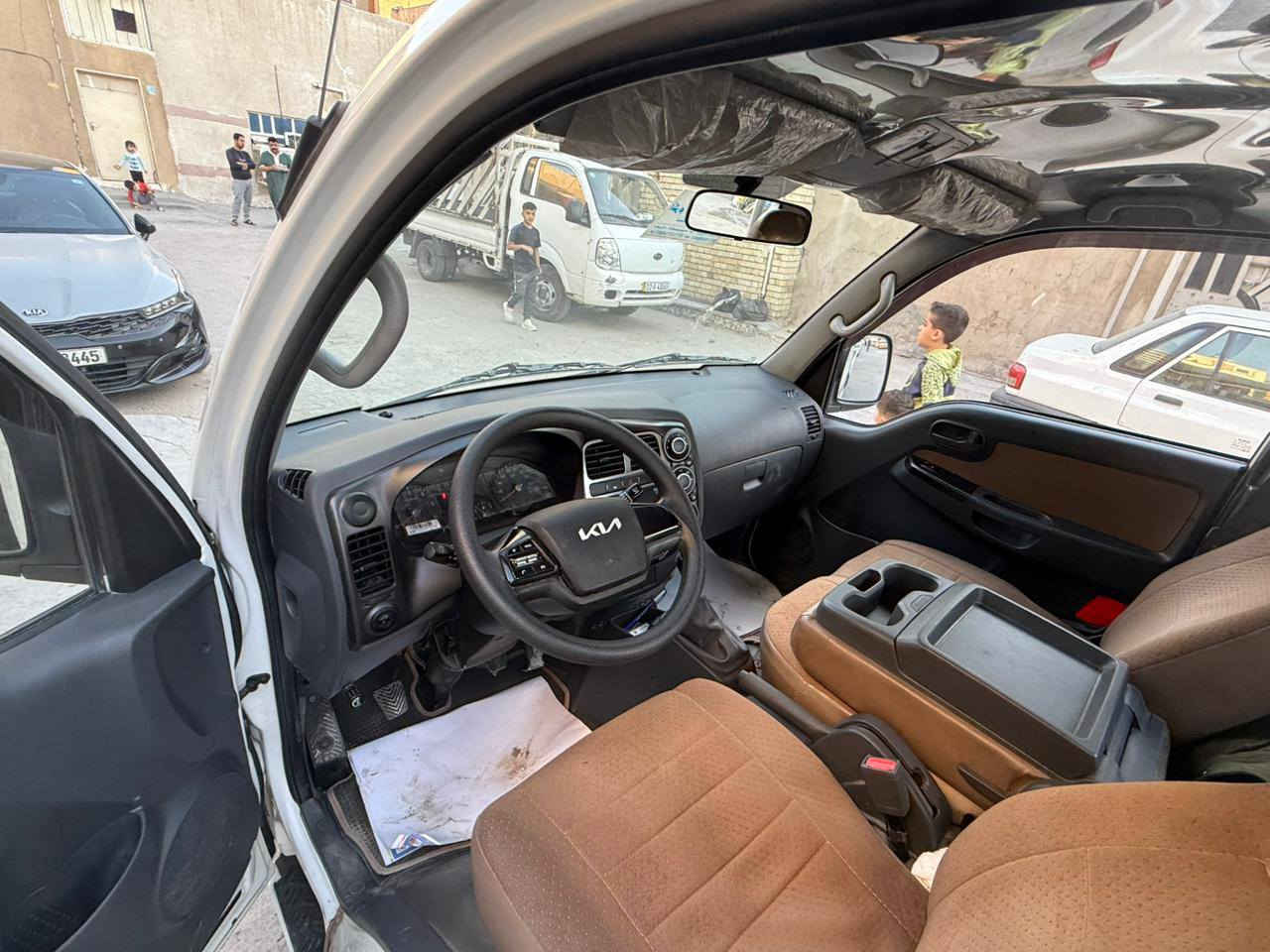 متاح كيا 2700موديل 2025ماشيه 22الف مكفوله بحاله الشركه السعر 165الشراي يتصل ***********
