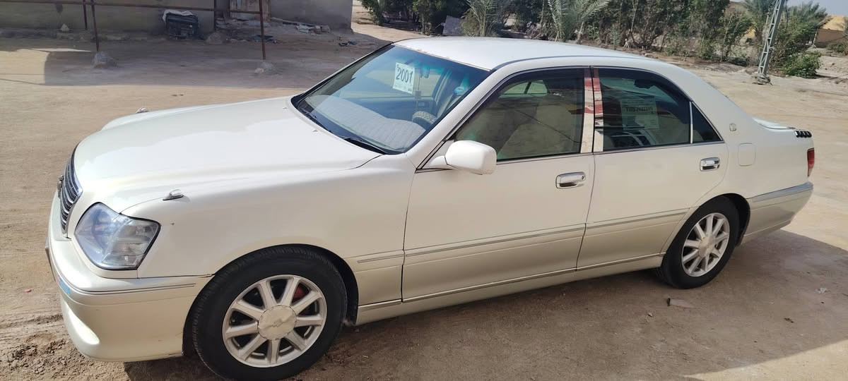 ملكه موديل 2001 أصل رقم سليمانيه دولي بسمنه امداور ثاني يوم مكفوله من گصه ونقل جثه وكافه العيب الشرعي تبريد ثلج ٣ دكم برده خلفيه استيرن كهربائي محرك ديفور الجبير كير ومحرك مكفول السعر 130 وبيهه مجال قليل حك الجيه العنوان ديوانية قظاء الشنافيه رقم ت ***********
