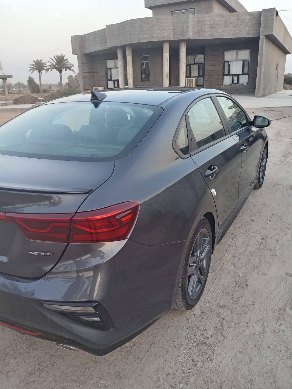 السلام عليكم
كيا فورتي 2020 للبيع جي تي لاين فول مواصفات فتحه بصمه كشانه جلد.
مكينه 2000 دوش مكفول
كير cvt 
تبريدهه ثلج
صور الحادث مرفقه بالمنشور وبيها جاملق خلفي صبغ
باسمي تحويل ثاني يوم
مكانهه بغداد ابوغريب 
للاستفسار الاتصال ***********
السعر المطلوب ١٣٠ ورقه وبيهه مجال
