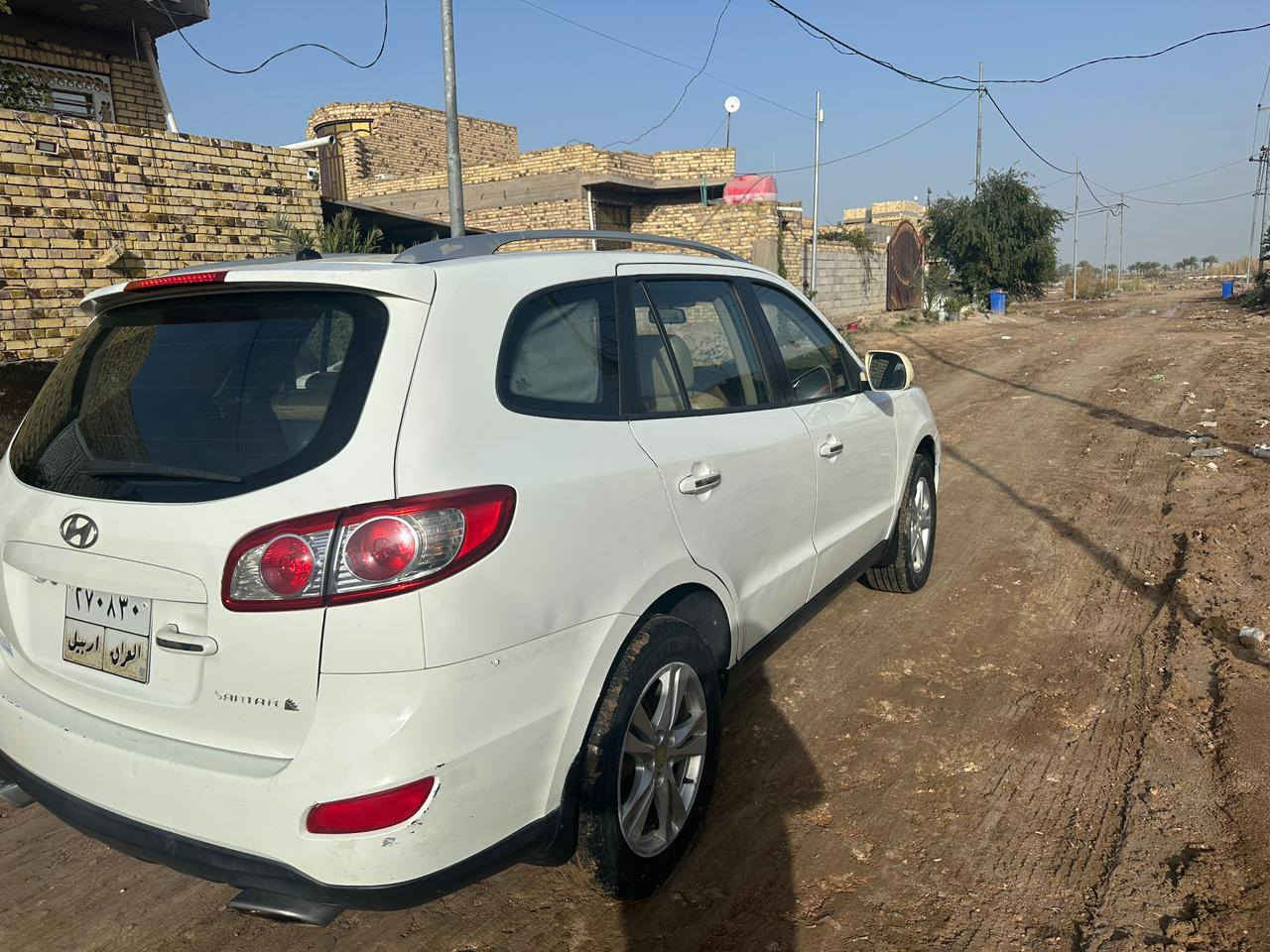 سنتافي للبيع موديل 2011 مكفوله فقط شخط واضح مكينه 2400 حداديه تخم باتري جديد سبعه رابع داخل جلد حساس  ادمن وافق رجاءا الإتصال 
***********
