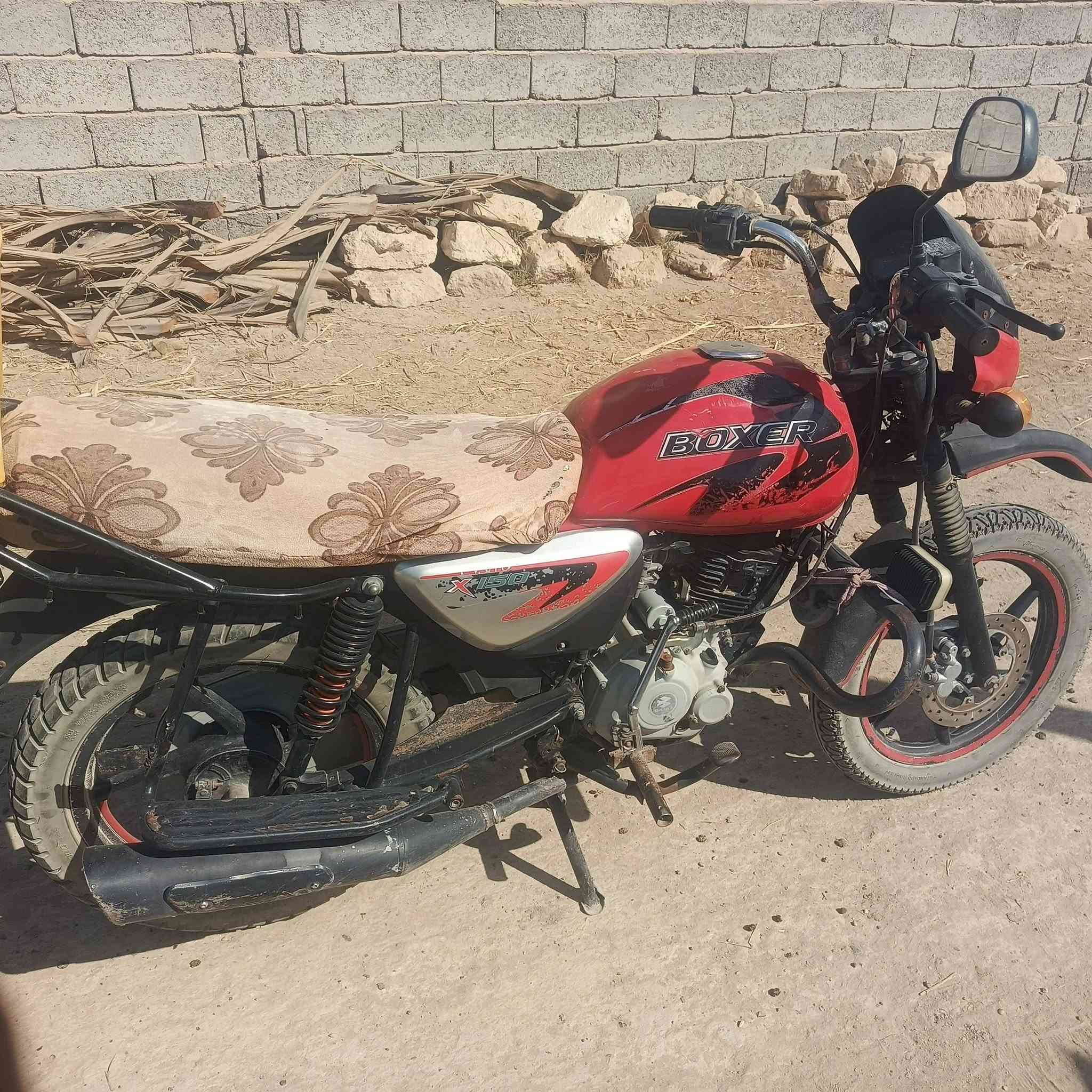 االسلام عليكم شباب مطور بوكسر مديل 20مطور مرقم لوحات انكليزي عدداللوحات 2 سنويه تحويله ثني يوم السعر مليون 750 الاستفسار اتصل عل رقم ***********
