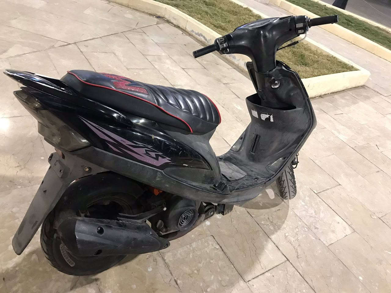 سلام عليكم
ماكس عدله لبيع الدراجه كفاله عامه ختم واحد ويه المكينه الدراجه حلوه بيه بس السلف رياضي فقط الشراي يخابرني ويدلل رقمي ***********
