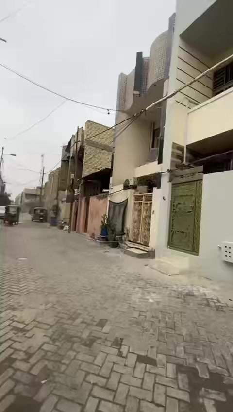 نص قطعه طابقين ونص المساحه 72 وبيهه نص متر ازياده بلعرض للاستفسار على الرقم *********** قطاع 26
