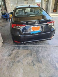 كورلا خليجي بانزين فقط محرك 1800 نص فول  ماشيه83الف مابيها طخه الخطين ...