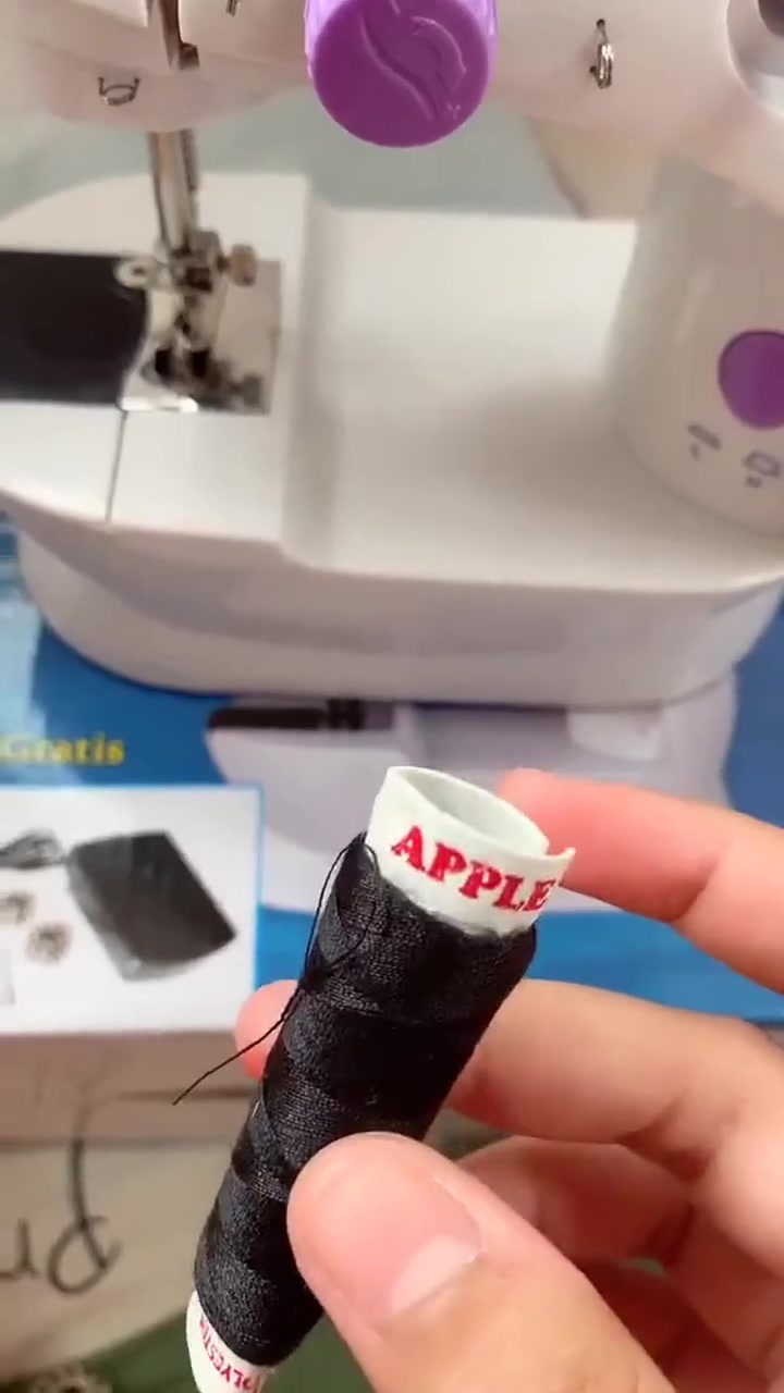 ✨🧵 خياطة سهلة وسريعة بين إيديك!

ماكينة خياطة SM-202A بتصميم عملي وسرعتين تحكم حسب احتياجك ⚡
تشتغل باليد أو بدواسة القدم لراحة أكبر 👣
خيط مزدوج لنتائج أسرع وأقوى 🪡
حجم صغير مع إضاءة مدمجة تسهّل الشغل في أي وقت 💡

خلي إصلاح وخياطة ملابسك أسهل من أي وقت! 💪
يوجد خدمة توصيل لجميع المحافظات العراق


**إذا كنت صاحب هذا الإعلان وتريد حذفه لأي سبب، رجاءا أرسل رسالة إلى الدعم الفني**