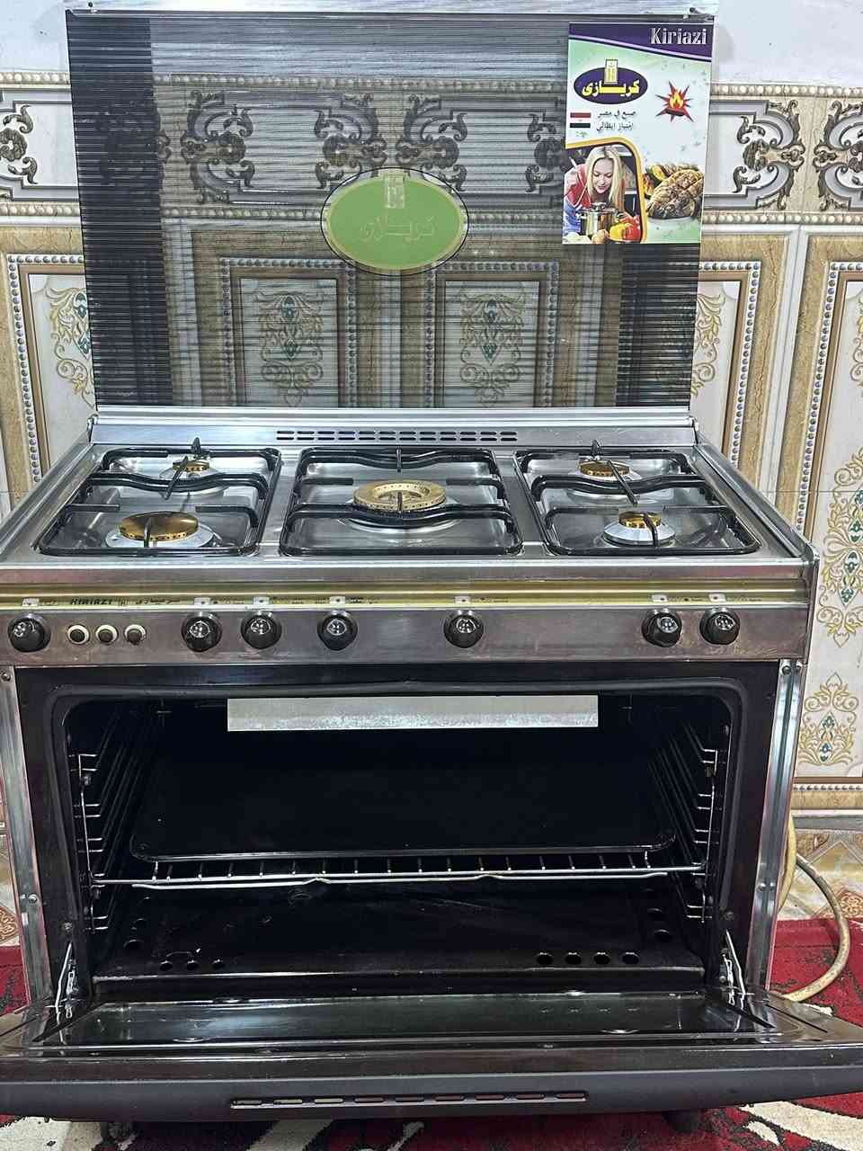 السلام عليكم 
طباخ كريازي باب اول اخو الجديد غراض كامله نار زركه السعر 265 وبيه مجال بسيط ***********بيه واتساب
