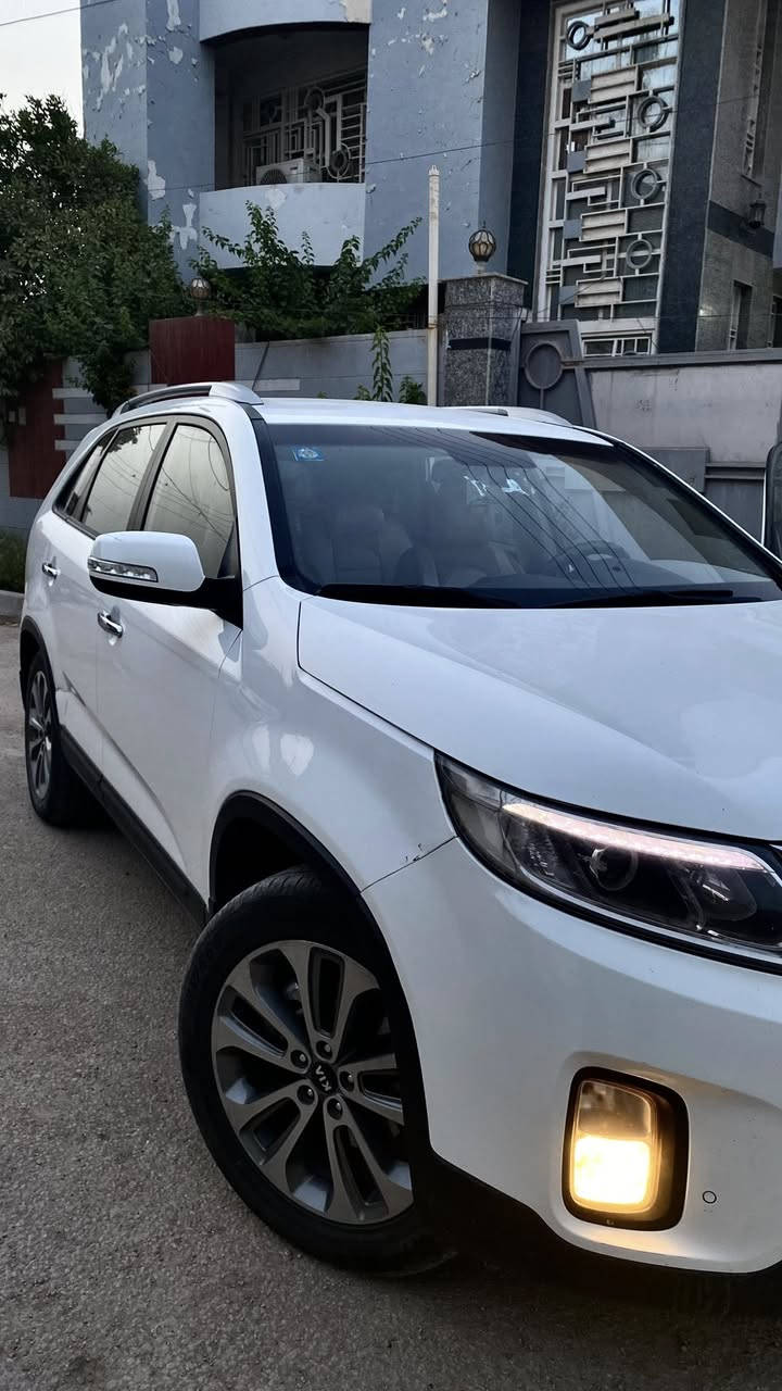 لسلام عليكم
سورنتو 2014 "خليجي"
6سلندر مكينه٣٥٠٠ 
٧راكب٣ قطع تبريد فول مواصفات كلين مكفوله 
باسمي تحويل مباشر 
سعرها١٨٥  بيها مجال مكانها كربلاء طويريج 
اتصال+واتساب 
***********
