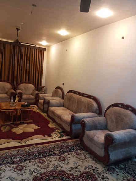 السلام عليكم تخم للبيع جديد غير مستعمل 6مقاعدالسعر 750وبي مجال مكاني حله حي الجزائر ***********
