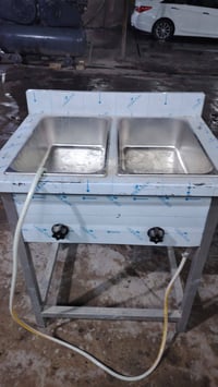 يوجد لدينا مقلاة جديده مامستخدمه للبيع سبب لبيع مطعم وعزلنا وجاي نبيع ...