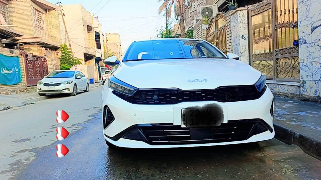 كي ٣ موديل 2025 ماشيه 32الف. باسمي سياره مكانها بغداد الشعب فول مواصفات مكفوله ماعده جاملغ لامامي جهه لعبري فقط رقم ***********
