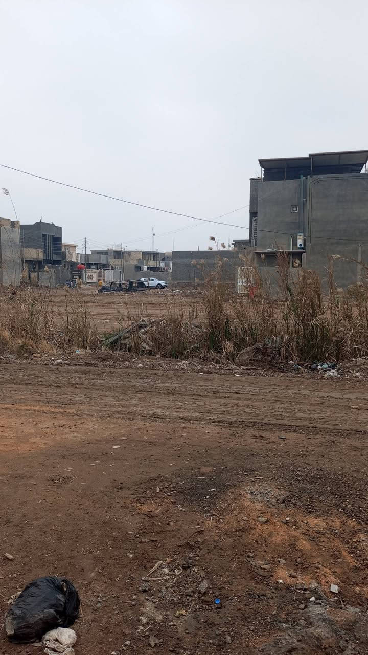 هيكل للبيع 150متر غرفتين نوم صاد عل طابو على حي ابو مروان الفاصل فقط البزل للتفاصيل الاتصال على الرقم 
***********
