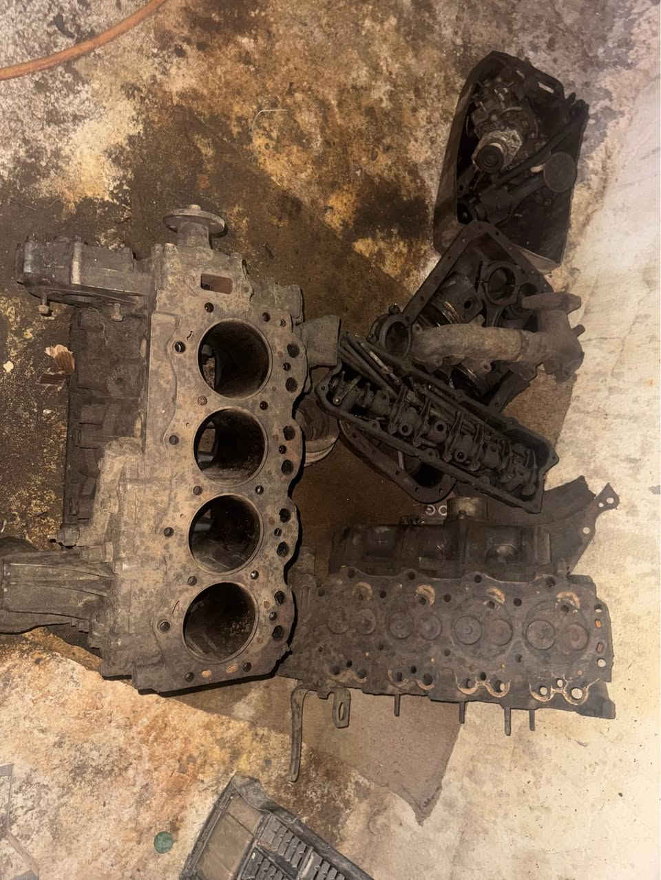 للبيع مكينة بريجو كايمة ومفصخة وغراضها كاملة حتى البم وياها شغال كلشي مابي سعرها 275 وبيها مجال قليل 
الاستفسار اتصال ع رقم 
عنوان بصرة ابي الخصيب محيلة
*********** ابو الخصيب, البصرة
