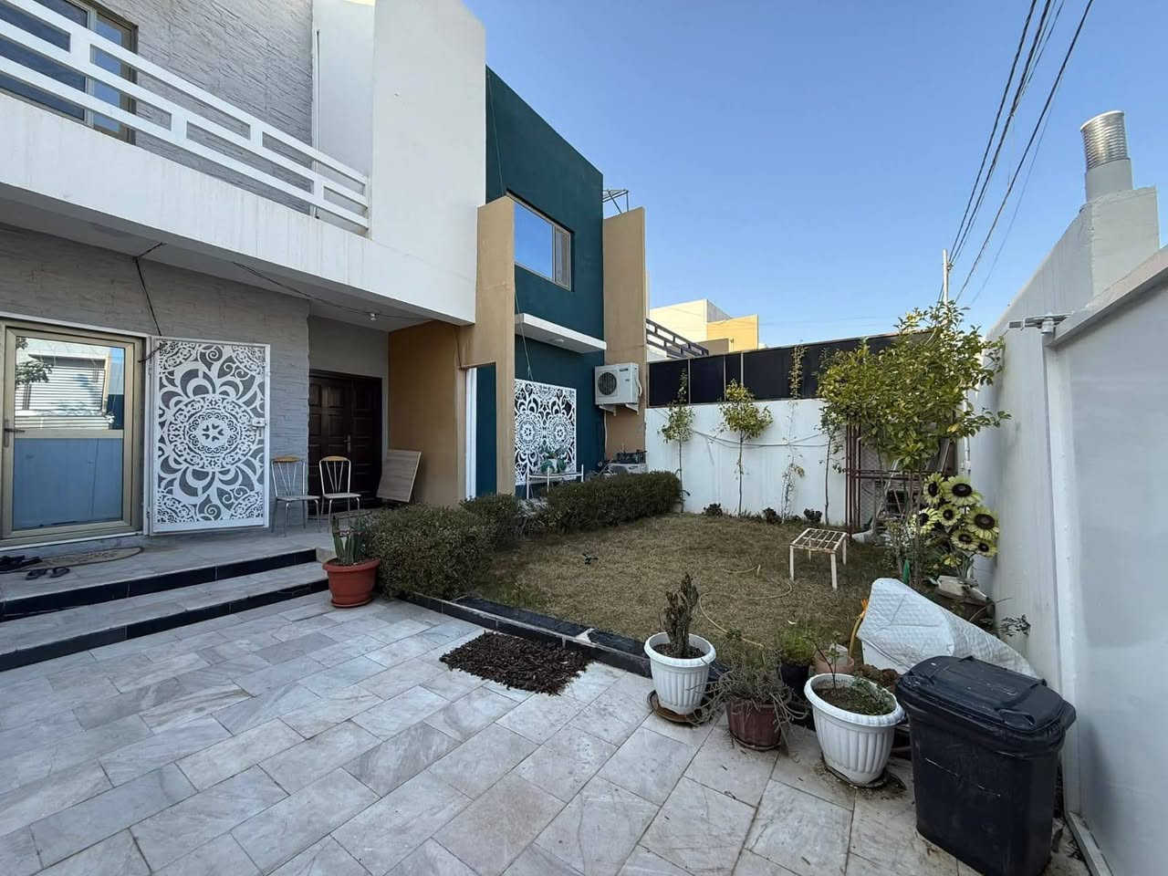 النجف الاشرف
الغدير الثانيه
دارمساحه200بلوك2
طابقين
غرفه.واستقبال.وصاله.ومطبخ.حار وبارد
.وصحيات
الطابق الثاني .ثلاث غرف نوم
يباع نقدا ..السعر 235مليون
وبيه مجال للمشتري
مكتب الاعمارالهندسي
***********
***********
