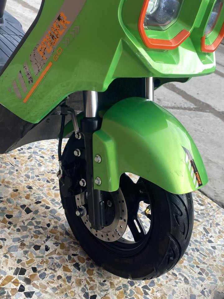 ماطور شحن للبيع جديد بعدو بل لايلون خمس بطاريات شاحنه اصليه سله ورا فول مواصفات سرعه ٦٠حقيقي السعر ٤٥٠ويرهم مراوسه حسب القناعه ***********
