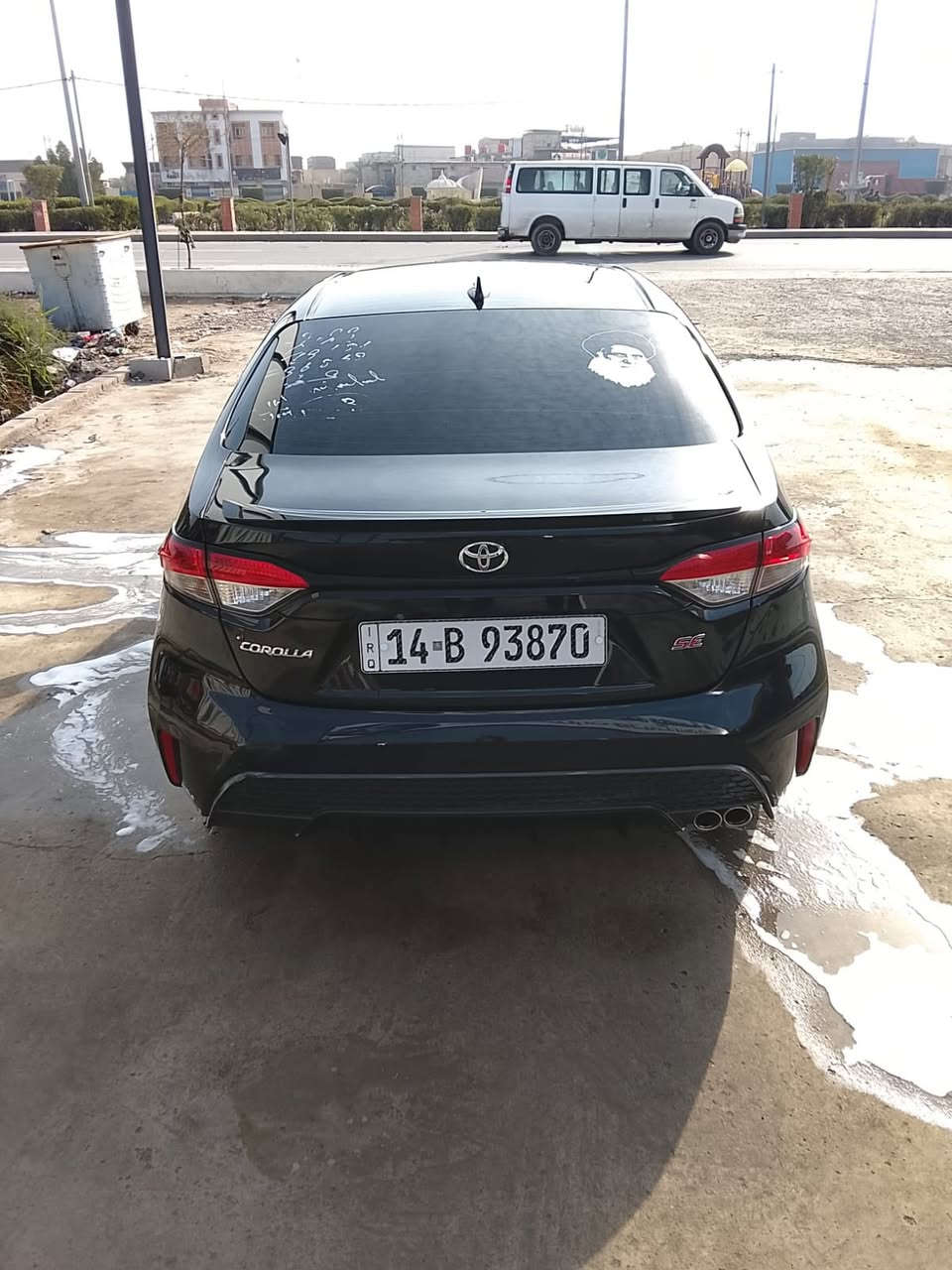 السلام عليكم سياره للبيع كورله وارد امريكي حادثه بنيد ودعاميه الاماميه ولباقي مكفوله سياره فول ماعده التنته تشغيل عن بعد رادار امامي وكامره خلفيه تحكم ستيرن جهتين شاشه كبيره سياره خير من الله حداديه 100/100تخم تاير تبريد ثلج ليت زنون عدسات اشير ترحيب بل مري بك ليت ملاحظه سيارة معوقين وتريد وكاله من راعيه موجود بعد اربع سنوات وصير حره السعر 140وبيه مجال الشراي يتصل بصاحب الرقم العنوان البصره كرمة علي ***********
