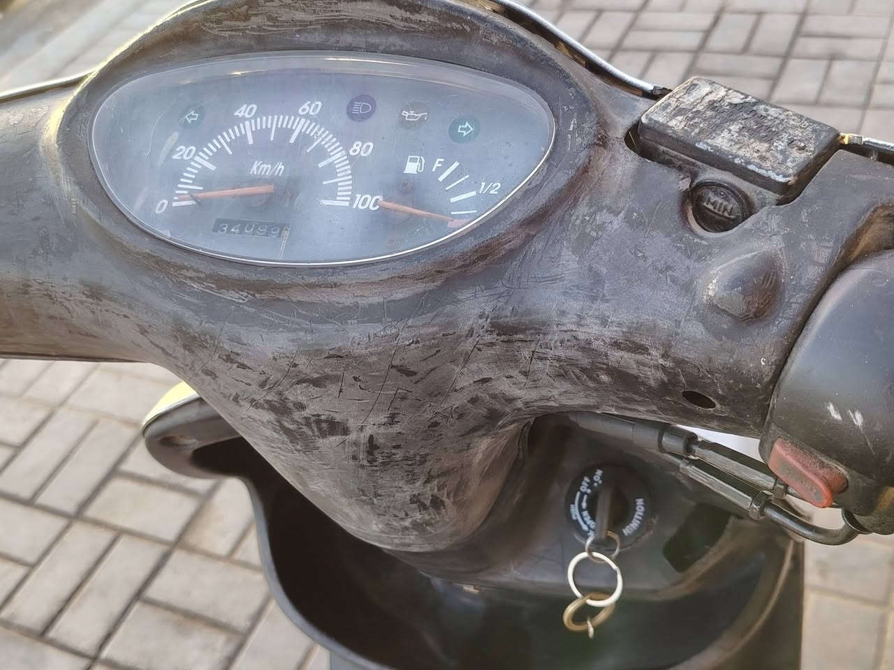 دراجه دولفين دولفين للبيع السعر ٣٥٠ وبيهه مجال الشراي يتصل عل *********** مكانهه السماوه كرهبايات شغاله دراجه نظيفه
