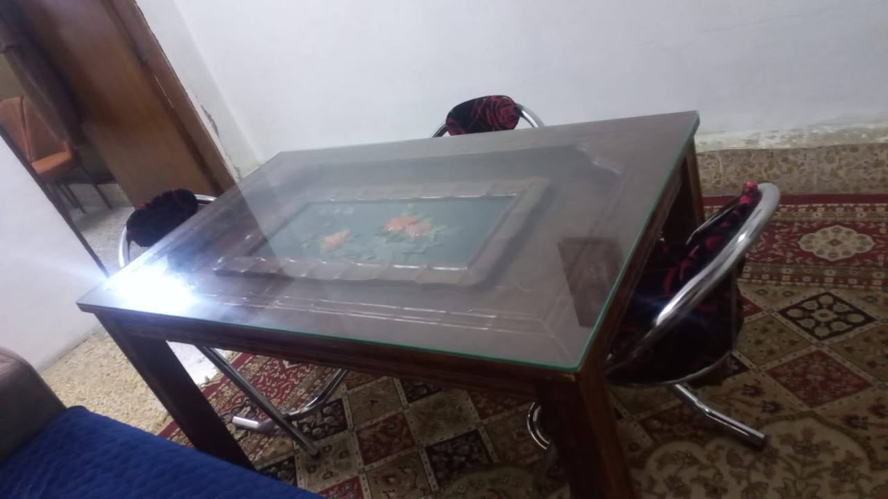 ميز طعام جام الوجه والرجل وداخله خشب ثكيل كلش سعره ٧٥ كلشي مابي حي الخضراء


**إذا كنت صاحب هذا الإعلان وتريد حذفه لأي سبب، رجاءا أرسل رسالة إلى الدعم الفني**