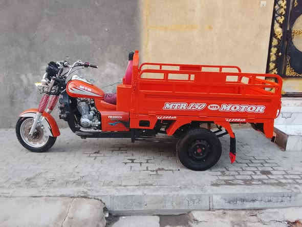 ستوتة سوبر متيار موديل 2021 تعمير خمسة وعشرين وراق السعر مليون ستمية وبية مجال  العنوان البصرة الحياني شارع التميم ***********
