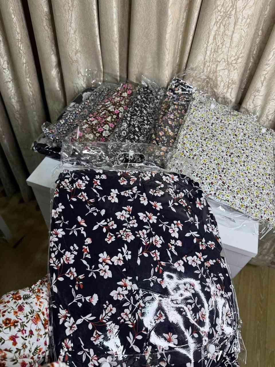 عباة الصلاة قماش كشمير إيطالي الاصلي قياس فري سايز حجم كبير فد مريح بالبس بالصيف بارد لي تاخذه منه تدعيلي 😍🤍🤍🤍" لي تريد فيديو بالبس شلون يكون تراسلني خاص متوفر توصيل 3 الف جميع المحافظات
شهر رمضان المبارك عين التمور, كربلاء


**إذا كنت صاحب هذا الإعلان وتريد حذفه لأي سبب، رجاءا أرسل رسالة إلى الدعم الفني**