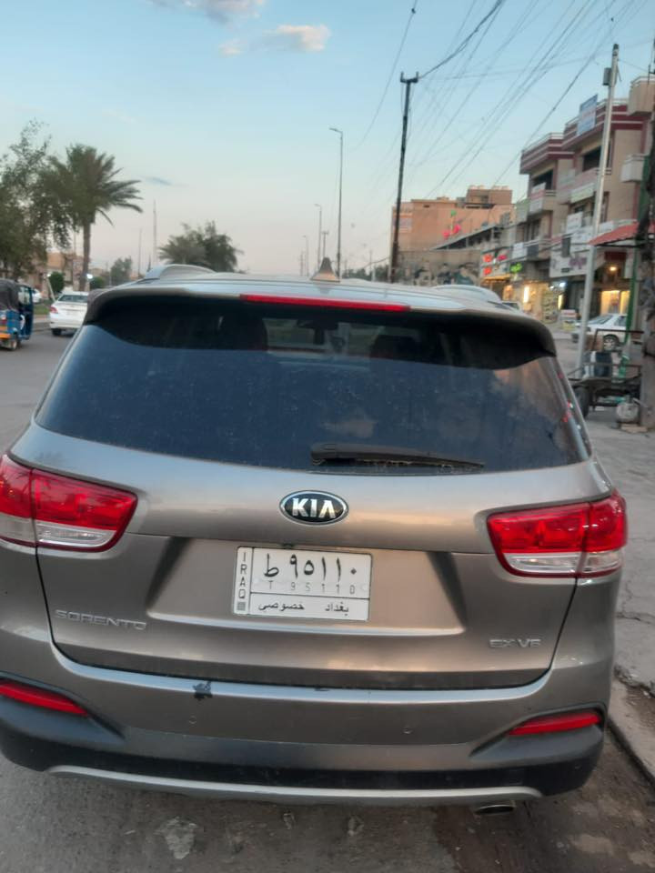 سورنتو ٢٠١٦ . ٧ راكب محرك ٦ سلندر كشنات جلد ٧ راكب تدفئة  بل كشنات كراسي كهرباء  كلين بدون حادث  سعر  ١٧٨ ، ‭٠٧٧١ ٢١٦ ٧٤٢٢‬
