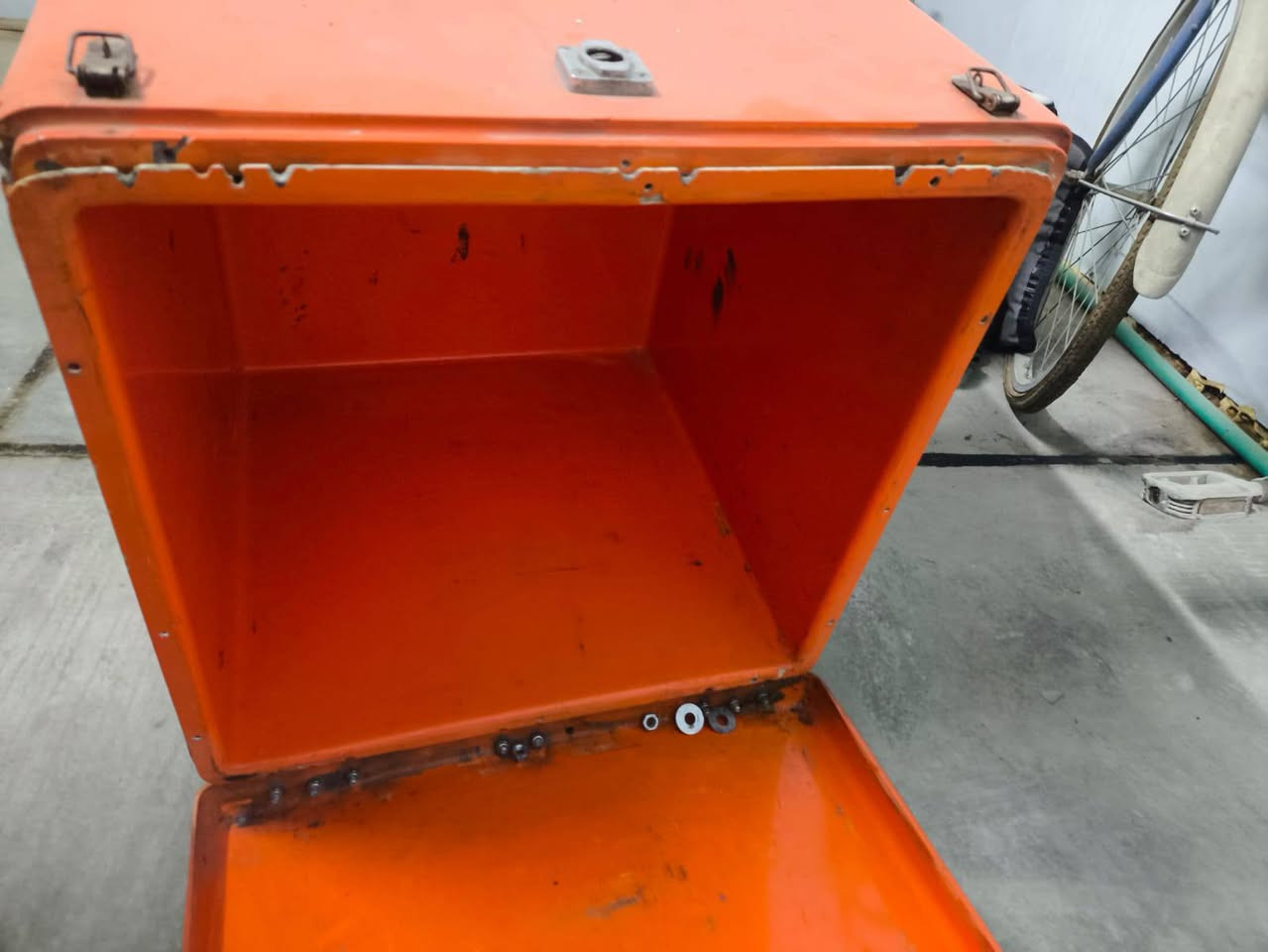 صندوك طلبات فايبر كلاس للبيع
مكاني الشعب
***********
