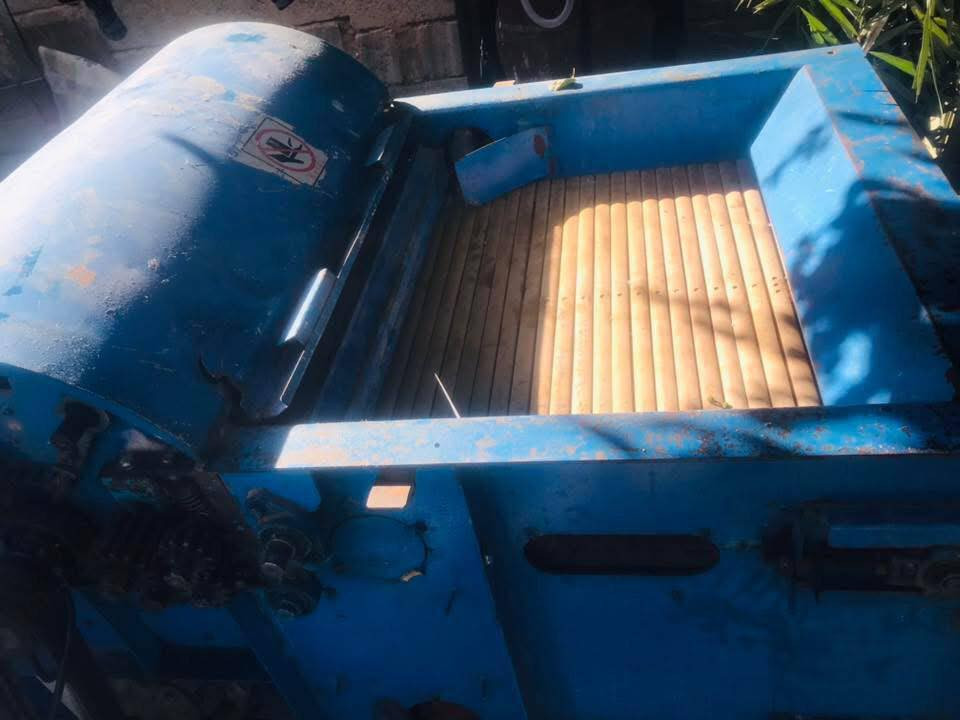 ماكنة ديباج للبيع
للاستفسار مراسلة الصفحة 
او على الواتساب *********** 
المكان كربلاء المقدسة
