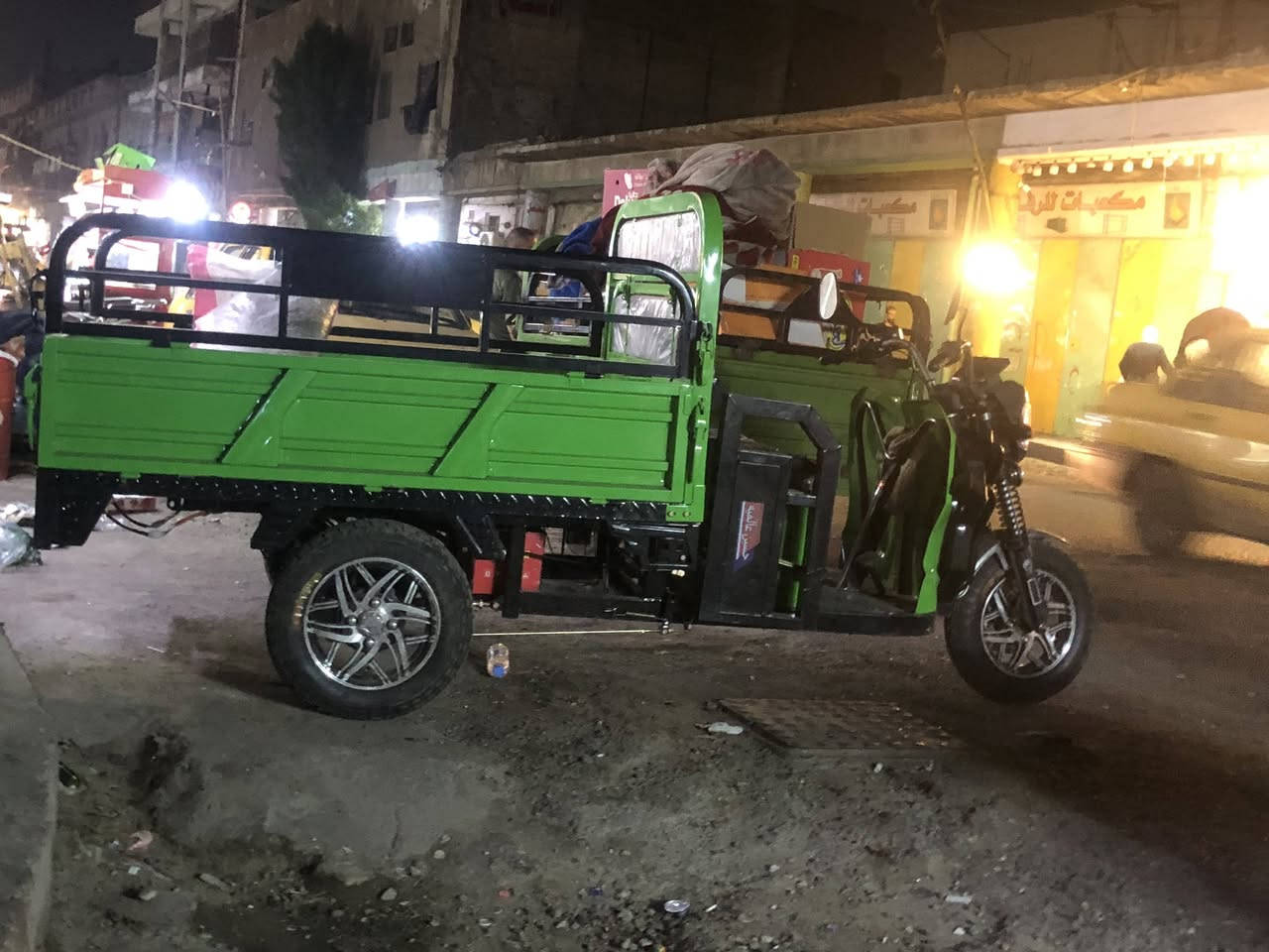 ستوته نضيفه شحن نوعيه كبيره اللبيع وتصل على هذا الرقم 
***********
