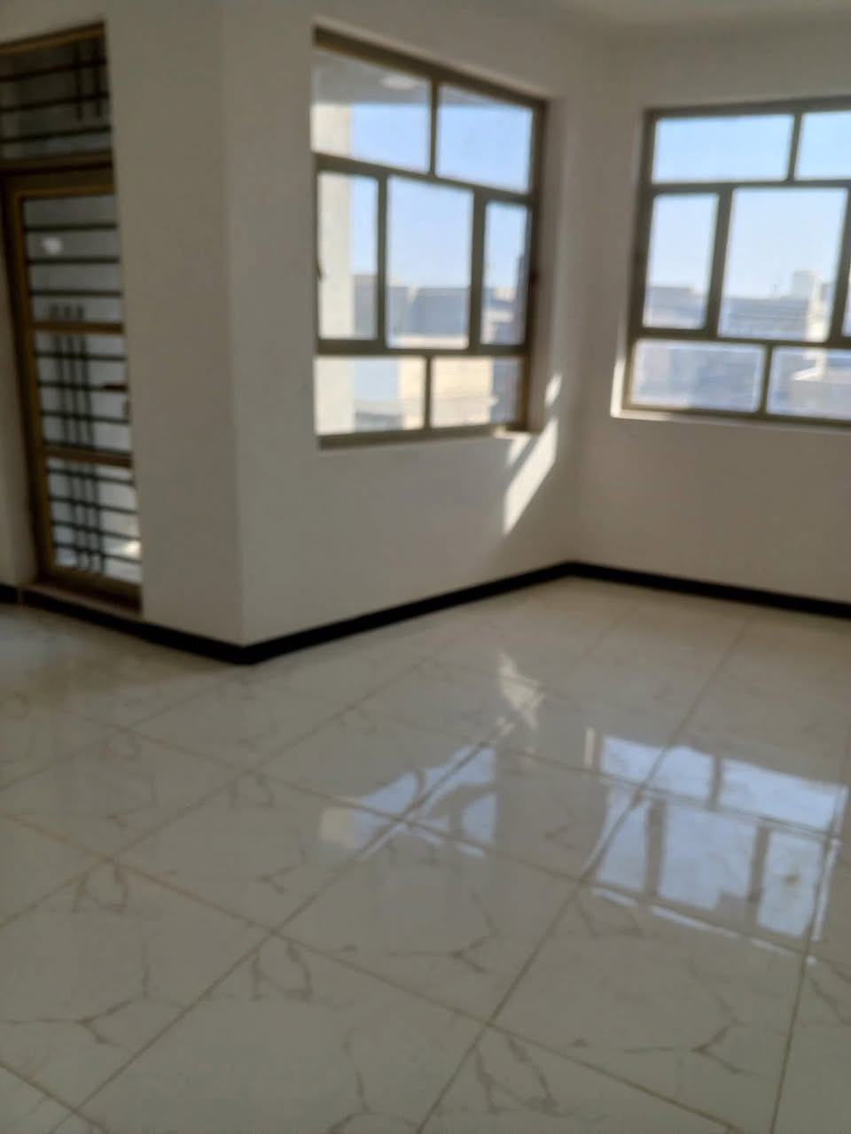 دار للبيع مساحه 110 متر بناء حديث درجة اولى طابو زراعي سند 25 البيت فارغ استلام مباشر للمشتري شارعه 10 متر غرفتين نوم مطبخ كلدور ستقبال صحيات عدد 3 موقعه خلف مدينة حمورابي ومدخل ثاني شارع 80 حي القضاة شارع مجمع زمزم تفاصيل
 ***********
***********
