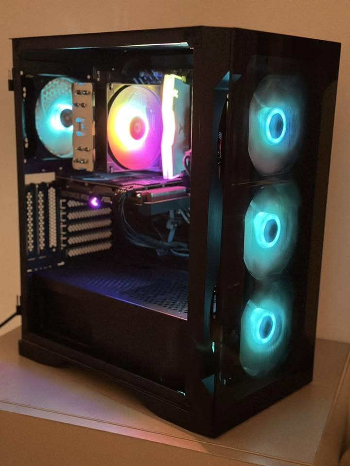 السلام عليكم تجمعية العاب قويه بسعر مناسب جداً
GPU RTX ASUS 3060 12GB 2FAN  RGB 
الكارت لا مفتوح ولا شي نظيف ١٠٠٪؜ 
CPU CORE I5 12400F  6 CORES 12 THREADS 
RAM T.FORCE  8X2 16GB 3600HZ RGB WHITE 
MOTHERBOARD ASUS PRIME H610M 
STORAGE SSD 256 GB
HHD 1000Gb 
POWER SUPPLY MSI 600+80 SILVER 
مبرد غازي AG400
CASE 4FAN ARGB BLACK COLOR 
متغير لاكثر لاكثر من عشر انماط 
تجمعية حلوه وبرانداته مرتبه 
جامه الكيس موجوده ✅

شاشه  كيمنك 

MONITOR gaming 
27 inch  
165Hz
IPS 
1MS 
ستاند كبير +RGB بالضهر لدات  
شاشه رهيبه  

سعر الكيس والشاشه مليون و100 الف فقط ✅
مكاني بغداد الدوره ✅
يوجد توصيل لكل المحافظات ✅


**إذا كنت صاحب هذا الإعلان وتريد حذفه لأي سبب، رجاءا أرسل رسالة إلى الدعم الفني**