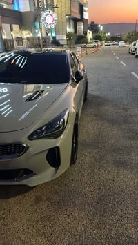 للبيع كيا ستنكر GT2 موديل 2022 رقم السليمانية محرك 3.3 V6 توين تيربو  ...