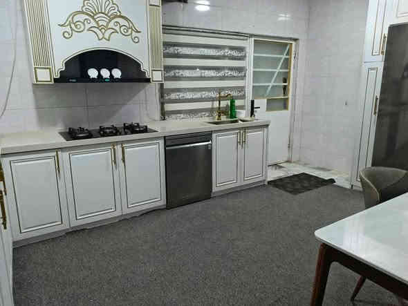 ....................................................................
السلام عليكم...
بيت للبيع 200 متر يباع مع الاثاث او بدون اثاث
يتكون من ثلاث غرف نوم و استقبال و صالة ومطبخ وصحيات داخلية كراج سيارة و حديقة موقعا مميز يطل على حديقة كبيرة 
العنوان كربلاء المقدسة مجمع السلام السكني مقابل علوة الحر النموذجية 
السعر الكلي 210 مليون 
تدفع 98 مليون 
تسديد كل شهر 750 الف 
أي استفسار عن العقار أو السعر اتصال على الارقام التاليه 
***********
***********
