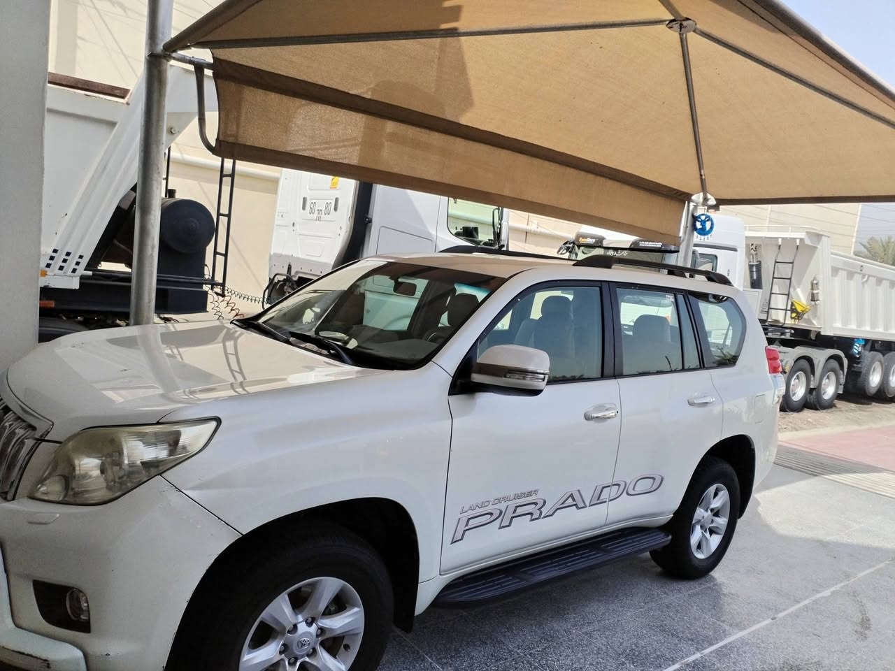 السلام عليكم للبيع برادو 2010 رقم بغداد دولي بأسمي 4 سلندر كشنات جلد سبير تعليك كفاله بدون صبغ بدون تحديث السعر  225 بيه مجال قليل للأستفسار ***********
