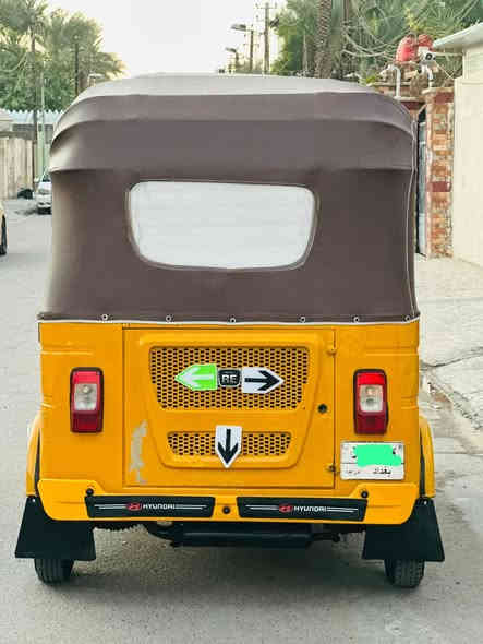 سلام عليكم تكتك لبيع موديل 2021شهر 11 رقم بغداد تحويل مباشر تكتك مكفوله من صبغ حتى دوس ما مصبوغه تكتك جديده وتراي زيرو فقط بيه بارد مكينه مفتوحه كهربائيات كله شغاله وبلاديه سعر 7700 وبيه مجال مكاني بغداد ***********
