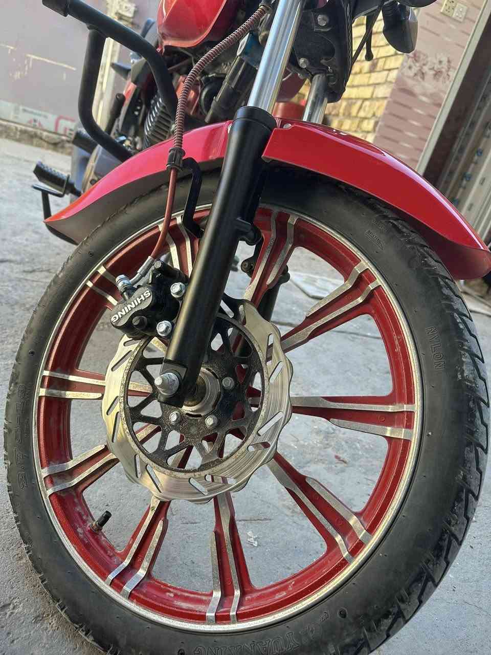 شاينك موديل ٢٥ جديد الدراجه مامتعوبه كله بلادي مابيها اي نقص الدراجه جديده
ماصار كم شهر من طلعتها من الوكيل حسين السلامي
أورق سكنر 
العنوان حله حي المهندسين 

‭٠٧٨٨ ٣٧٥ ٣٣٩١‬ اتصال
