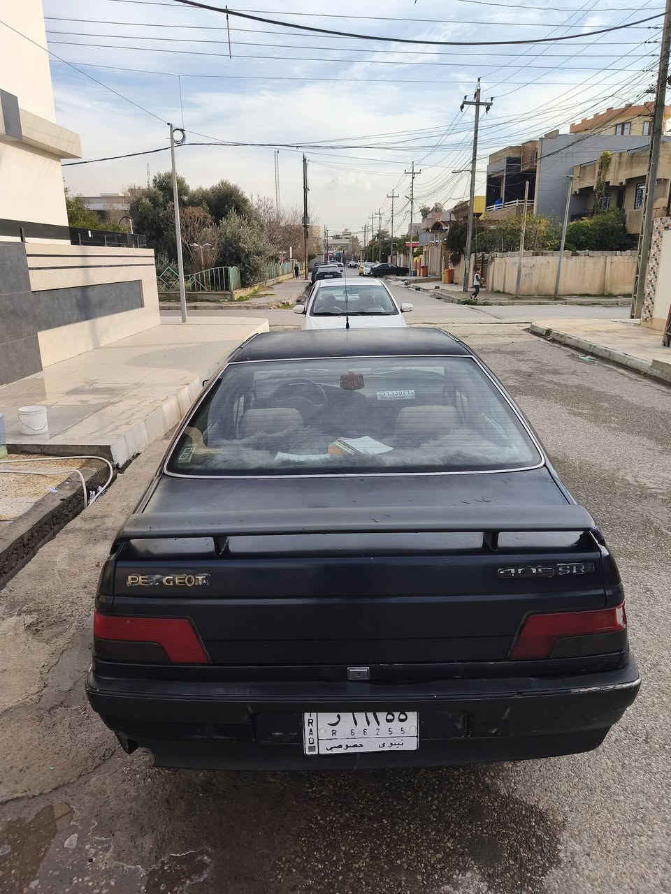 بيجو فرنسي 405
موديل 1993  كير اوتماتيك 
محرك 2000  
كير ومحرك بشرط
تبريد ثلج تدفئه شغاله 
لا صرف ولا نفخ 
رقم الماني  نينوى باسمي سنويه 2027
كابون بانزين بيها 
اربع تايت جدد قبل سبوع مشدودات 

***********
