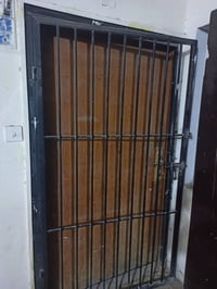 بيبان حماية • ٩ قطع • بغداد