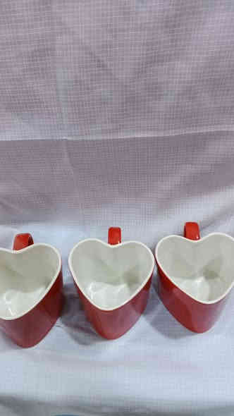 ام احمد للبالات الاوربيه توفر الدينا كوابه كرسمس والمك الحراري وبأسعار مناسبة جدا 🔥🔥🔥 سارعوا بالحجز الكميه محدوده جدا التواصل على الوتساب وهذا الرقم *********** ناحيه النيل توجد خدمه توصيل
