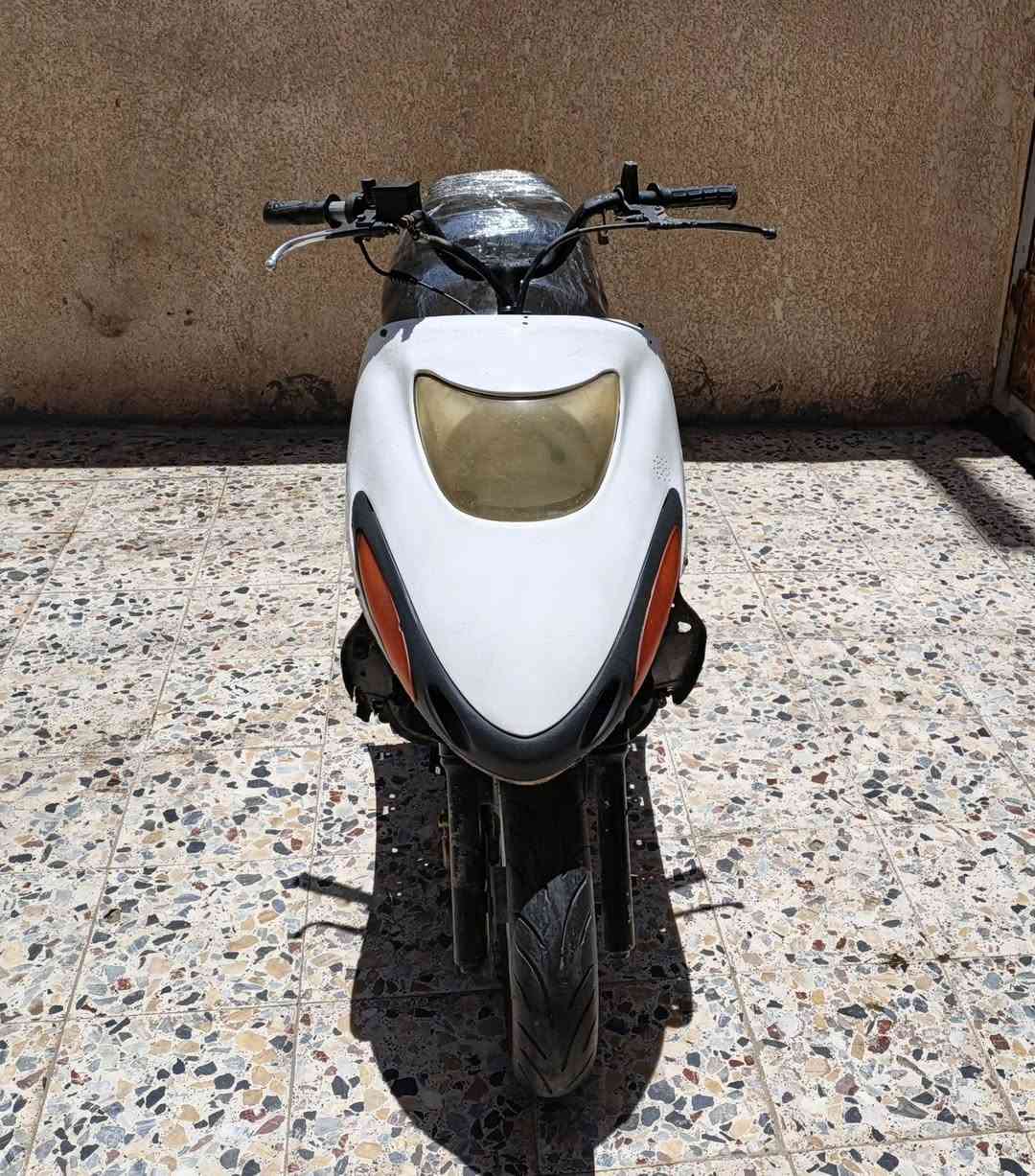 دراجه فراشه فحل للبيع سعر 200 بيه مجال عنوان ابوخصيب راسل عله هاذ رقم *********** لو ما زنجر
