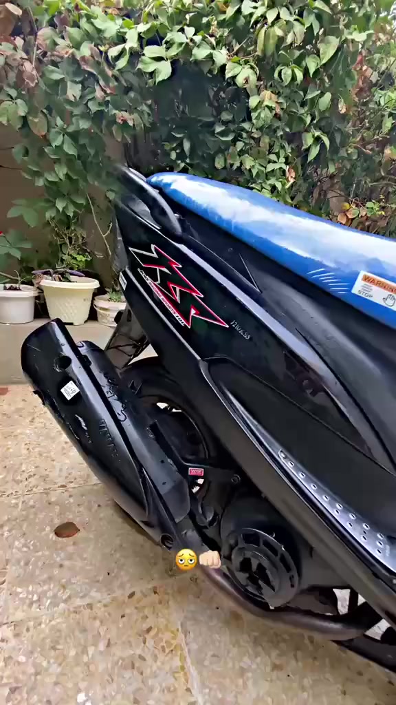 السلام عليكم  عندي ماكس عدله البيع 
الدراجة كاملة 
محرك بلادي 
بوشه 49
صلنصه FM
لايت زينول 
بك لايت شغال 
اشاير شغال 
شاصي فطر واحد مابي 
التواصل:  *********** 📞 ***********
