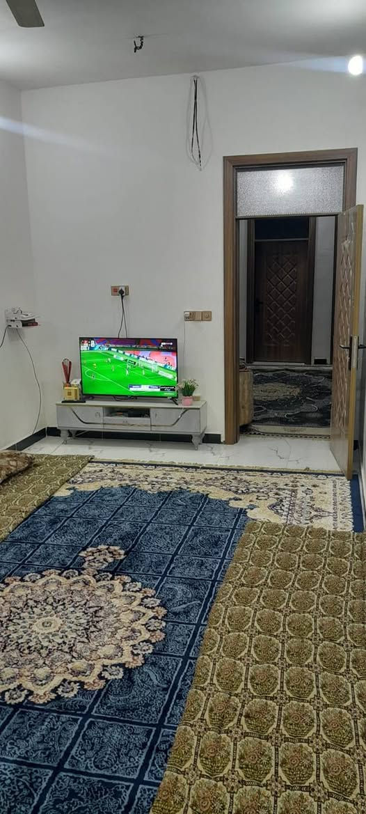 مشتمل للبيع في حي الدوانم 
مساحه 125متر 
طابقين 4 غرف نوم..
الموقع بعد شارع مكيه بشارع عأليمين
 بناء2025 السعر83 وبي مجال
شارع تبليط شغل جناي 
.للاستفسار يرجي الاتصال على الرقم المكتب الخاص *********** مكتب 🏢وطن للعقار@
