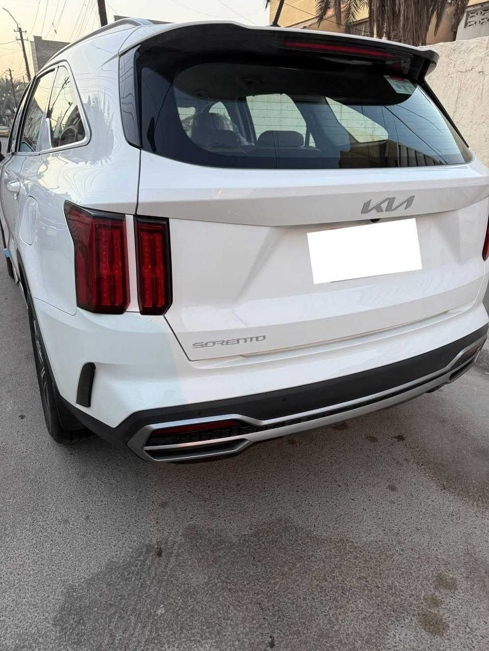 سلام عليكم سورنتو 23 زيرو ماشيه 40الف مكفوله كفاله عامه خليجي 6 مكان ميسان سعر 288  رقمي ***********
