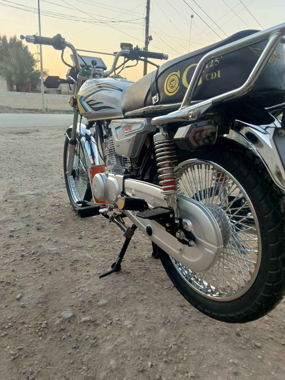 تايكر 25 ختم سونك الاصلي 

بعدهه كسر فلين استعمال كلش قليل 

سعر...  750  ... ***********

مكاني حله شوملي
