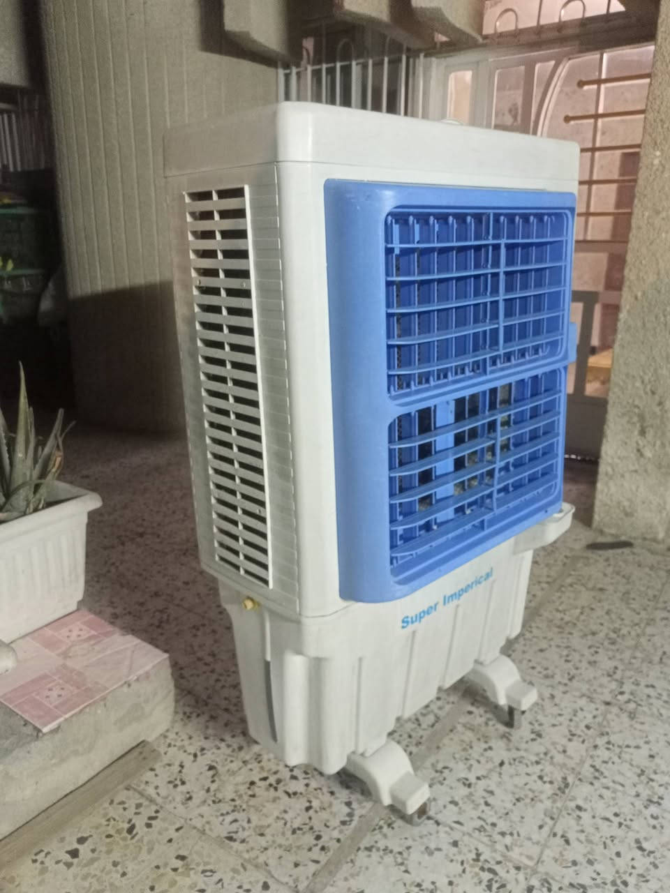 كونفيره حجمه جبير كلش نظيفه تشتغل ثلاث سرع لمس وريمونت وياهه سعره 125 مكاني بغداد


**إذا كنت صاحب هذا الإعلان وتريد حذفه لأي سبب، رجاءا أرسل رسالة إلى الدعم الفني**
