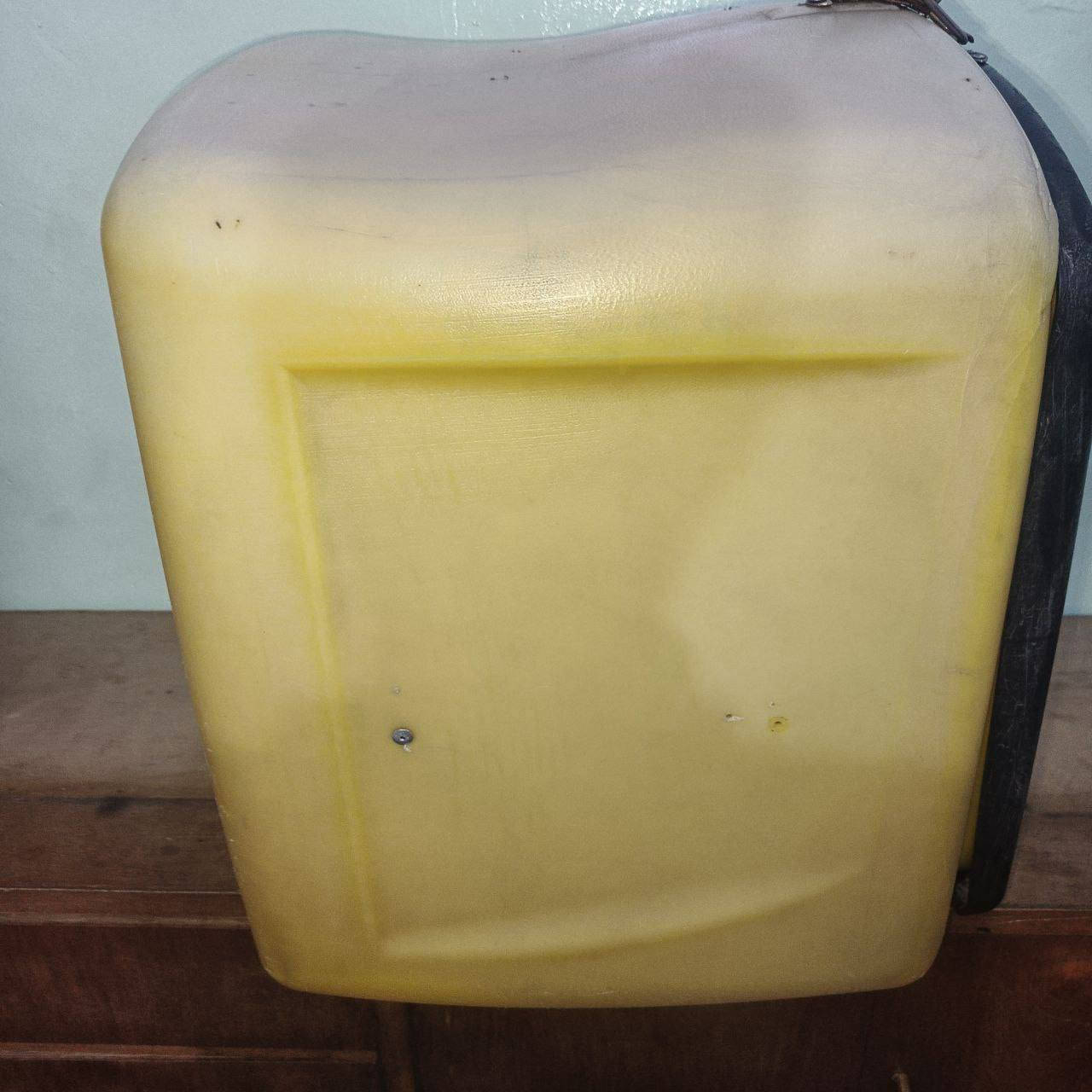 صندوق دلفري للبيع براغي والسبرنكات كاملات تشد وتروح بس بيه كسور بسيطه بل زاويه مامئثرات ب اي شي سعر 15🔒🔒 تواصل واتساب ***********
